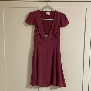 Sunday Best back cutout flutter sleeve short dress - size 6